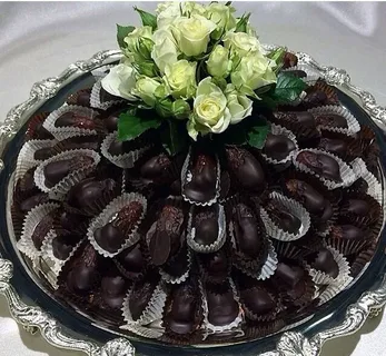 تصویر 3 از قیمت مناسب + فروش ویژه خرما شکلاتی تنگسیر